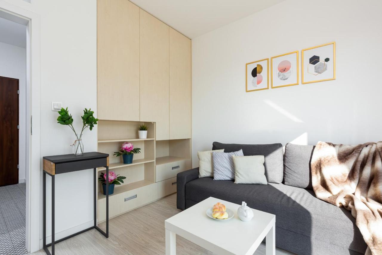 Metro Bielany Apartments By Noclegi Renters وارسو المظهر الخارجي الصورة