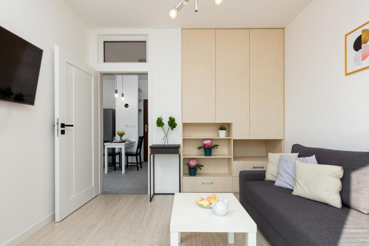 Metro Bielany Apartments By Noclegi Renters وارسو المظهر الخارجي الصورة
