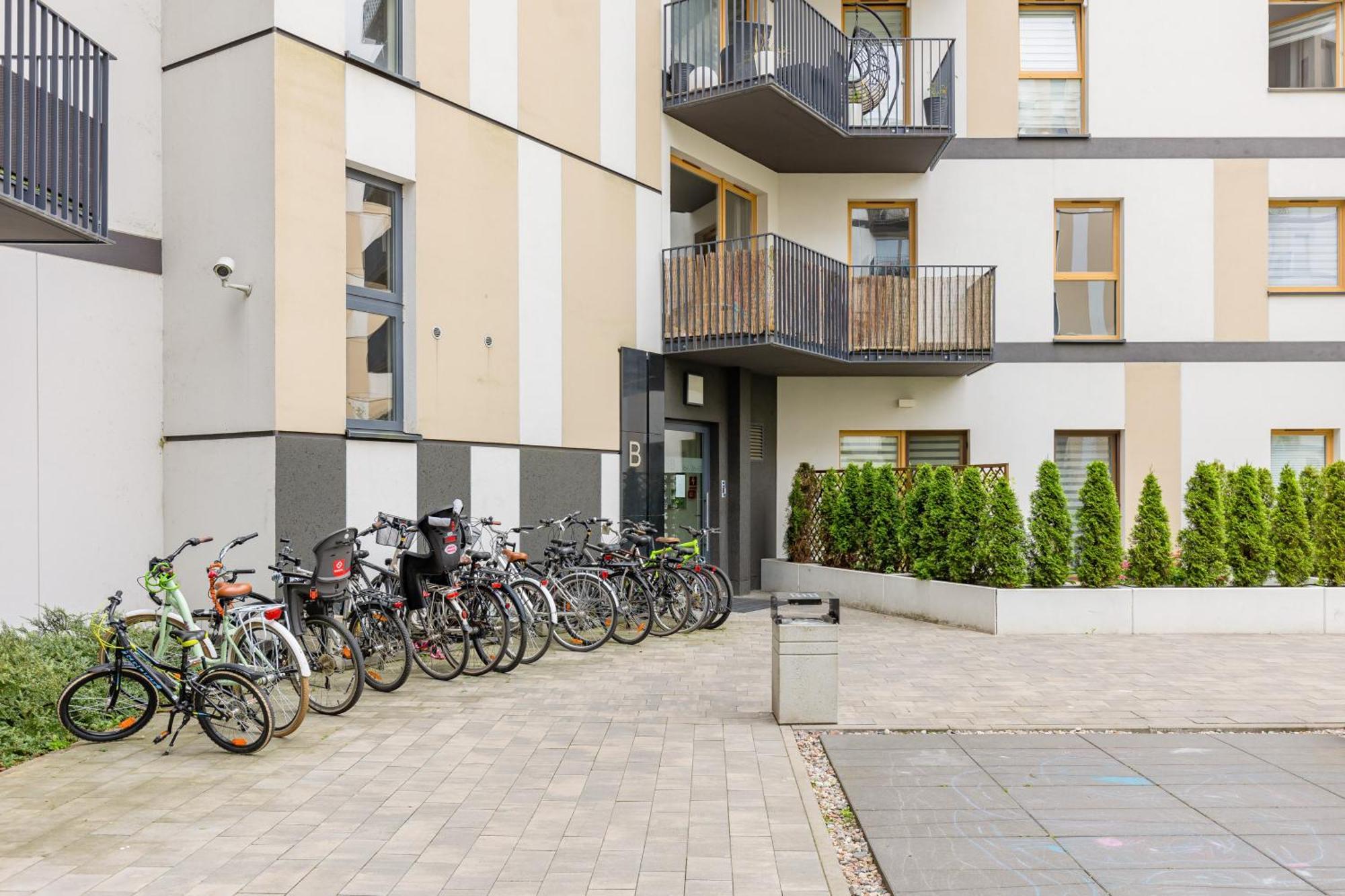 Metro Bielany Apartments By Noclegi Renters وارسو المظهر الخارجي الصورة